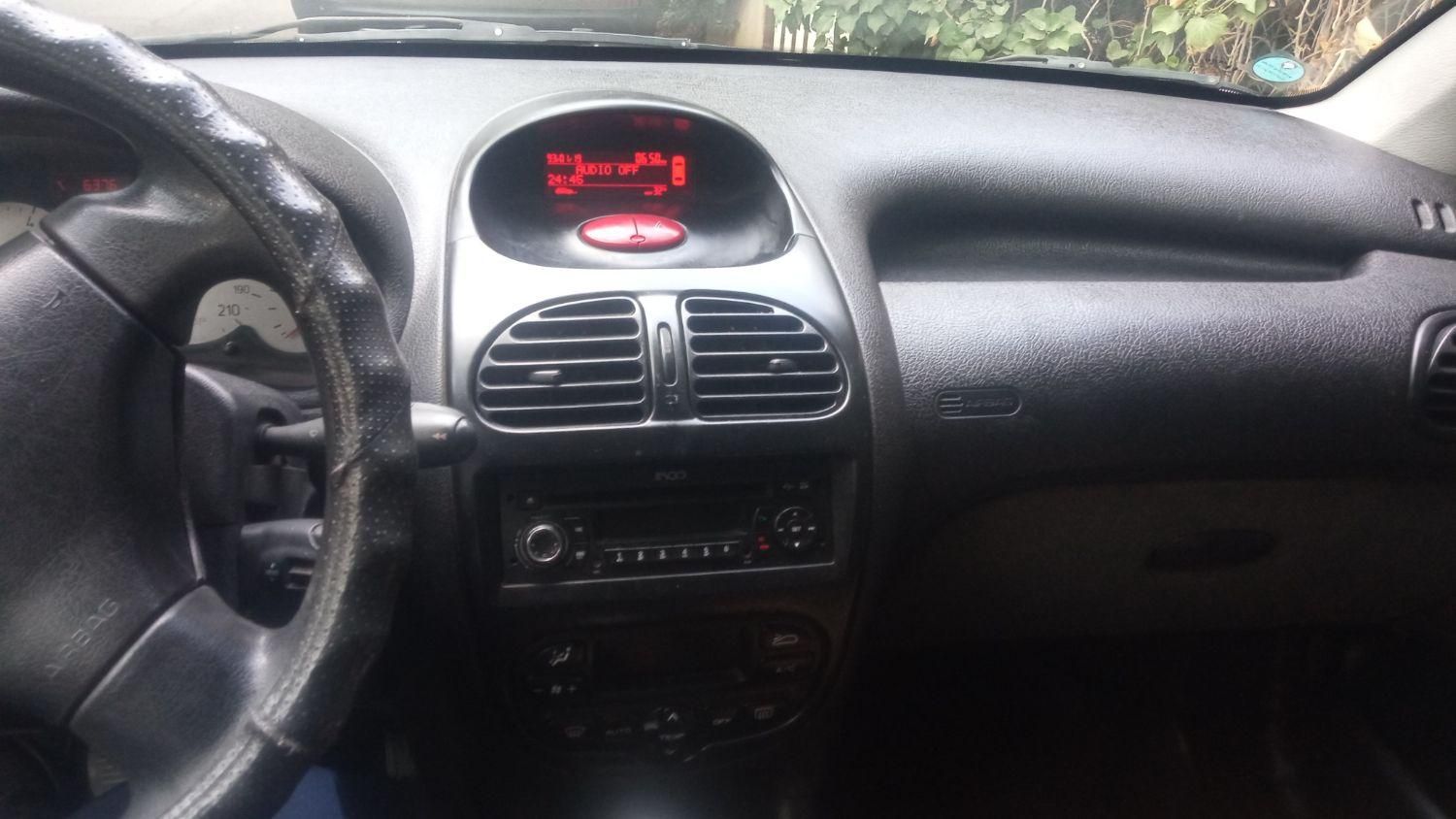 پژو ۲۰۶ صندوق دار v8 - 1396