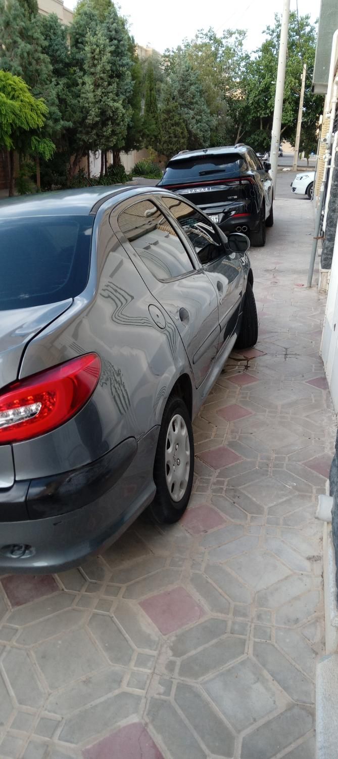 پژو ۲۰۶ صندوق دار v8 - 1393