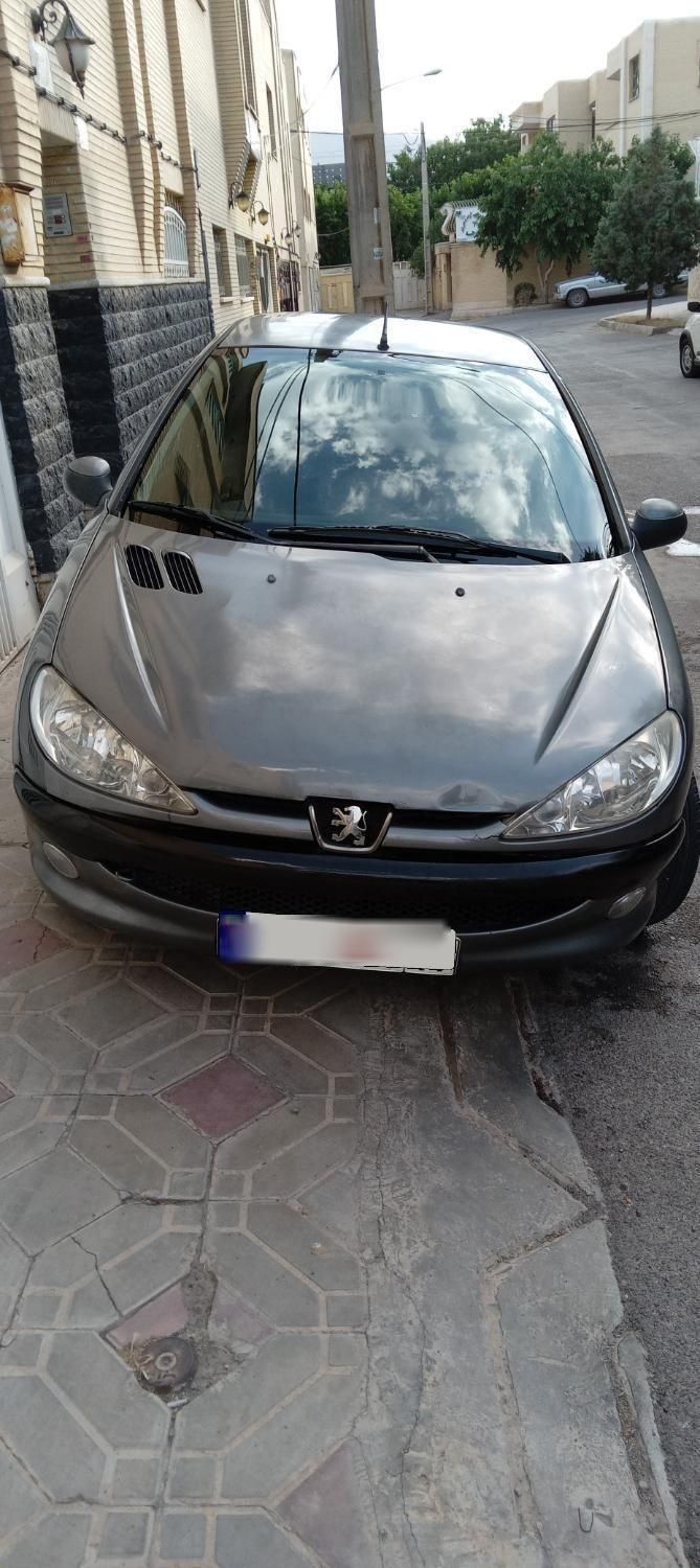 پژو ۲۰۶ صندوق دار v8 - 1393