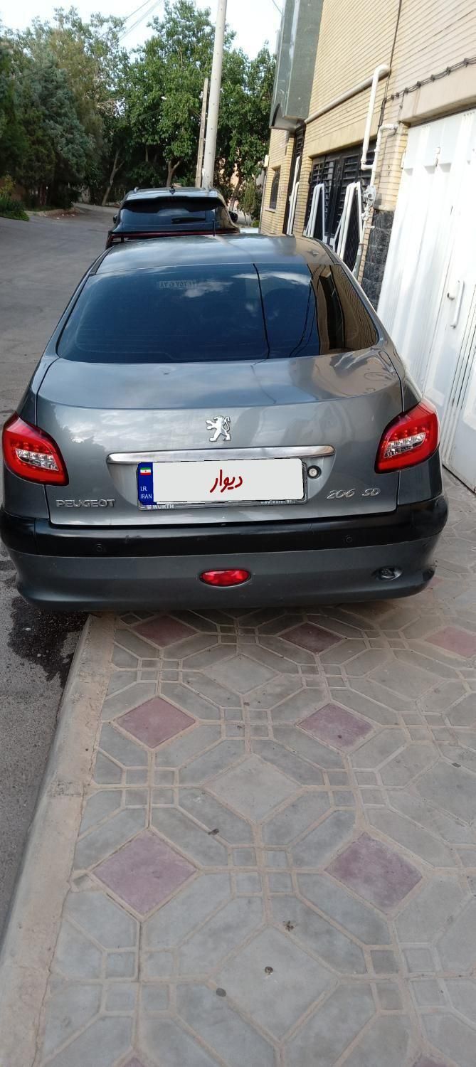 خودرو پژو، ۲۰۶ صندوق دار آگهی ann_19334137