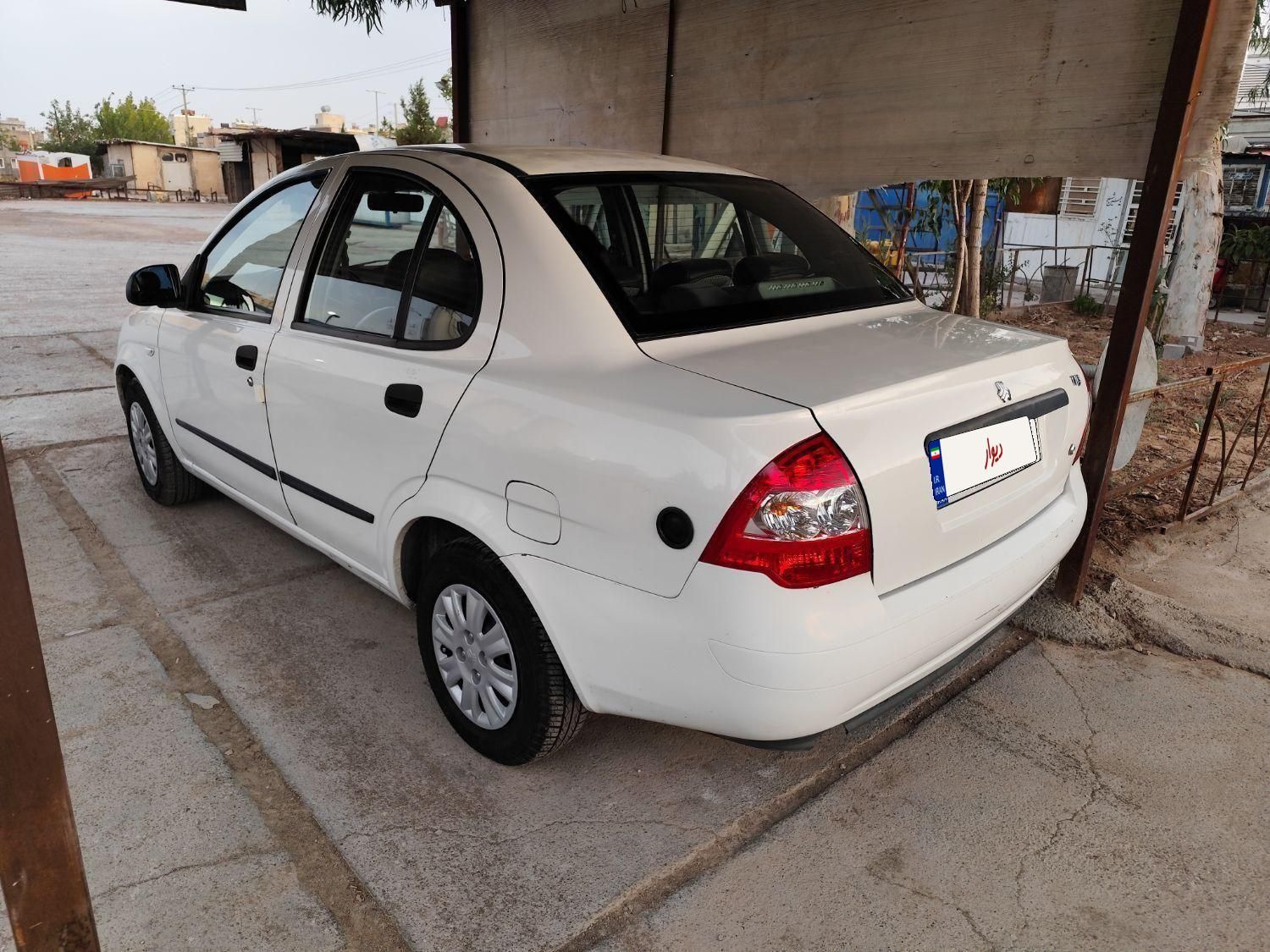 تیبا صندوق دار SX - 1399