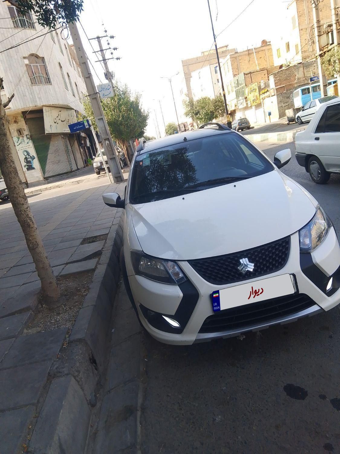 کوییک R دنده‌ای - 1403