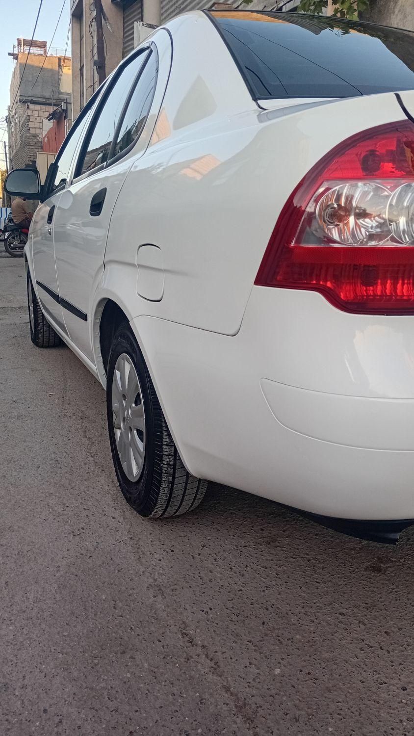 تیبا صندوق دار EX - 1395