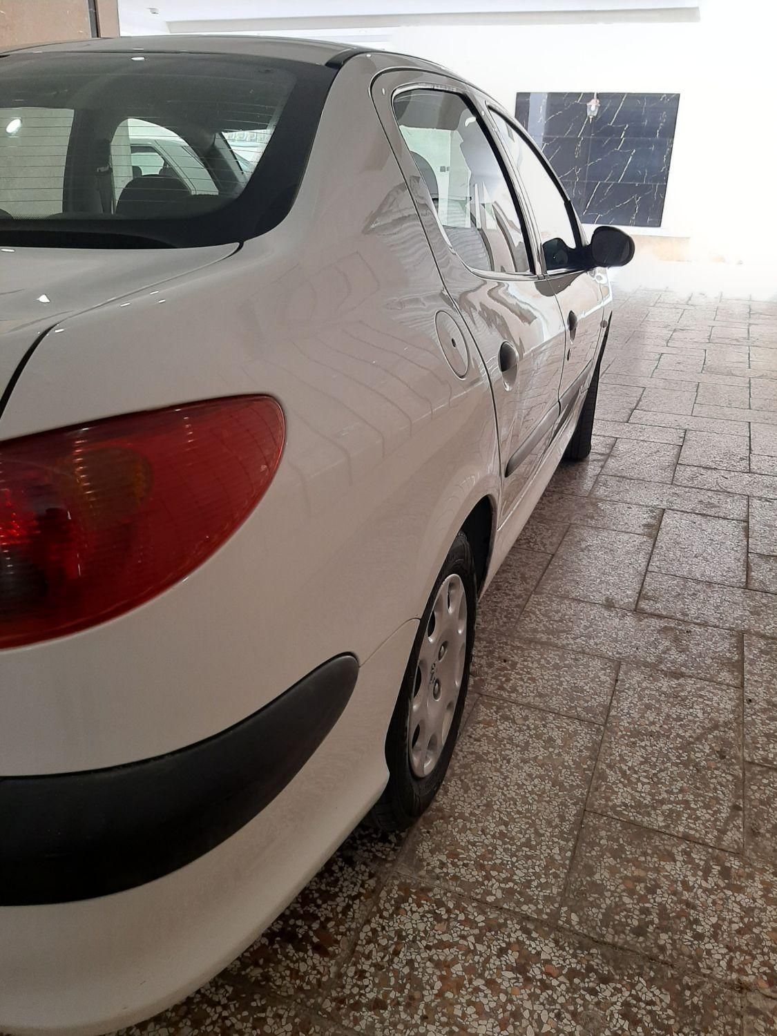 پژو ۲۰۶ صندوق دار v8 - 1395