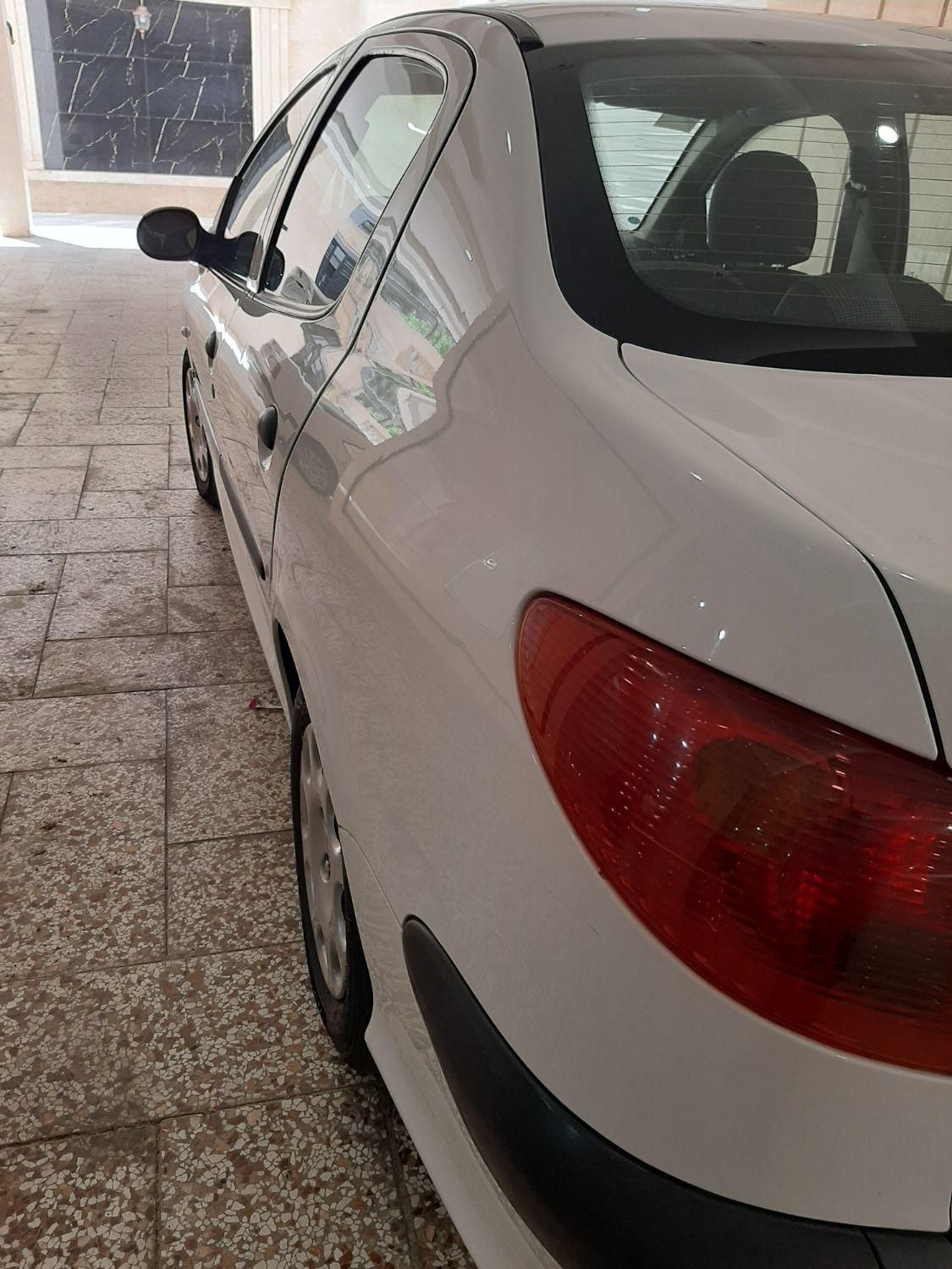 پژو ۲۰۶ صندوق دار v8 - 1395