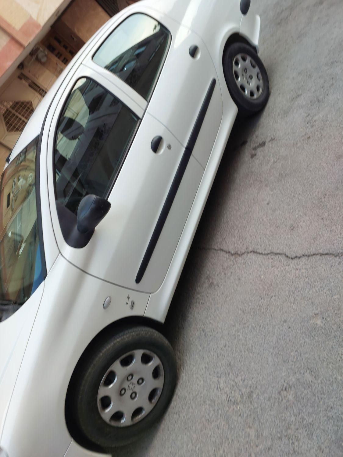 خودرو پژو، ۲۰۶ صندوق دار آگهی ann_19335107