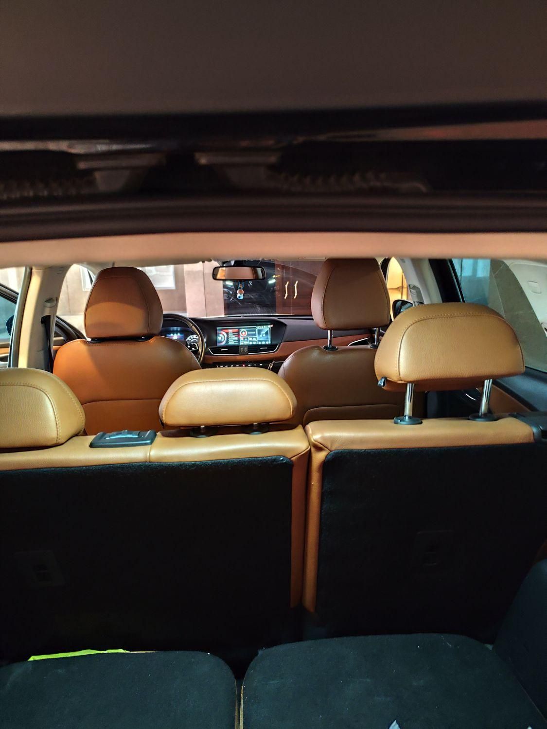 بورگوارد BX7 آلتیمیت - 2018