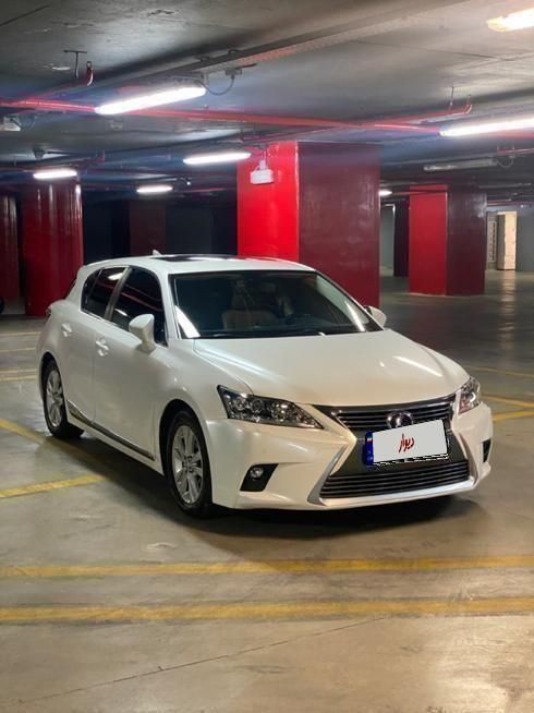 لکسوس CT 200H - 2015