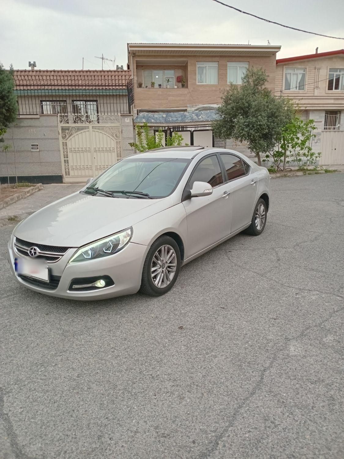 جک J5 اتوماتیک - 1394