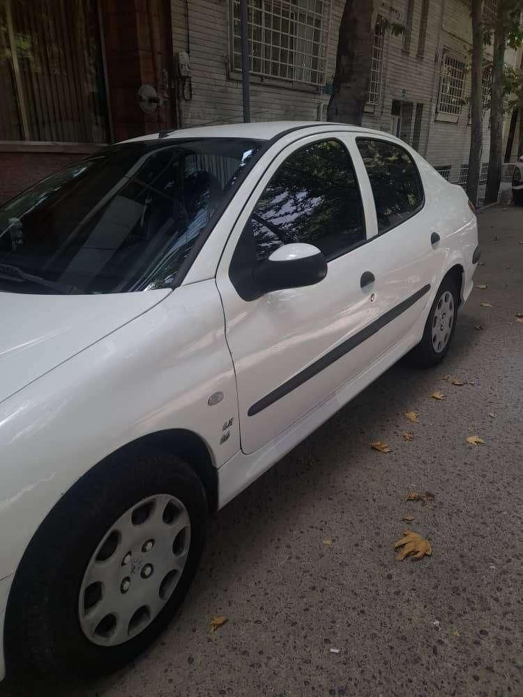 پژو ۲۰۶ صندوق دار v8 - 1395