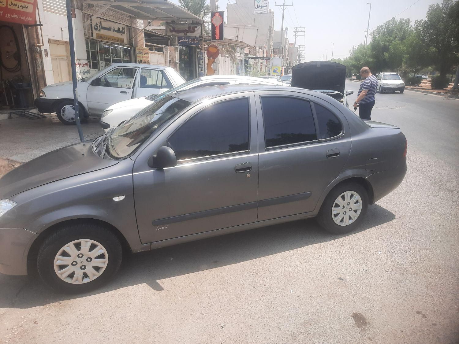 تیبا صندوق دار SX - 1393