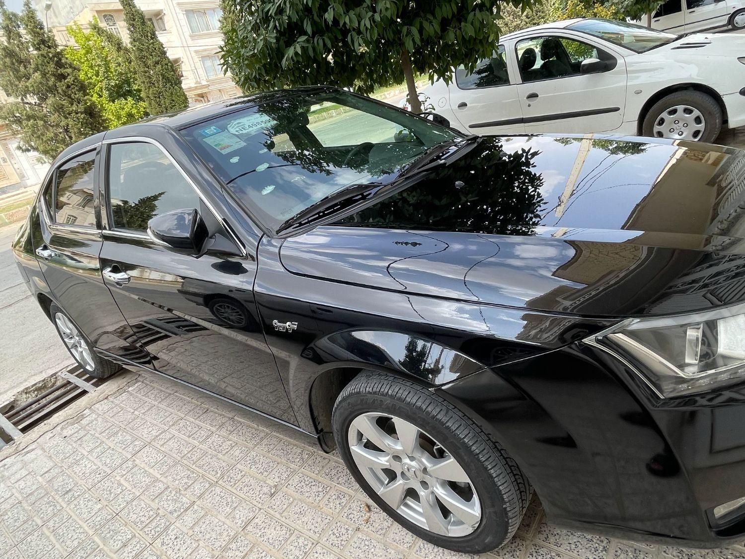 دنا پلاس توربو 6 دنده - 1401