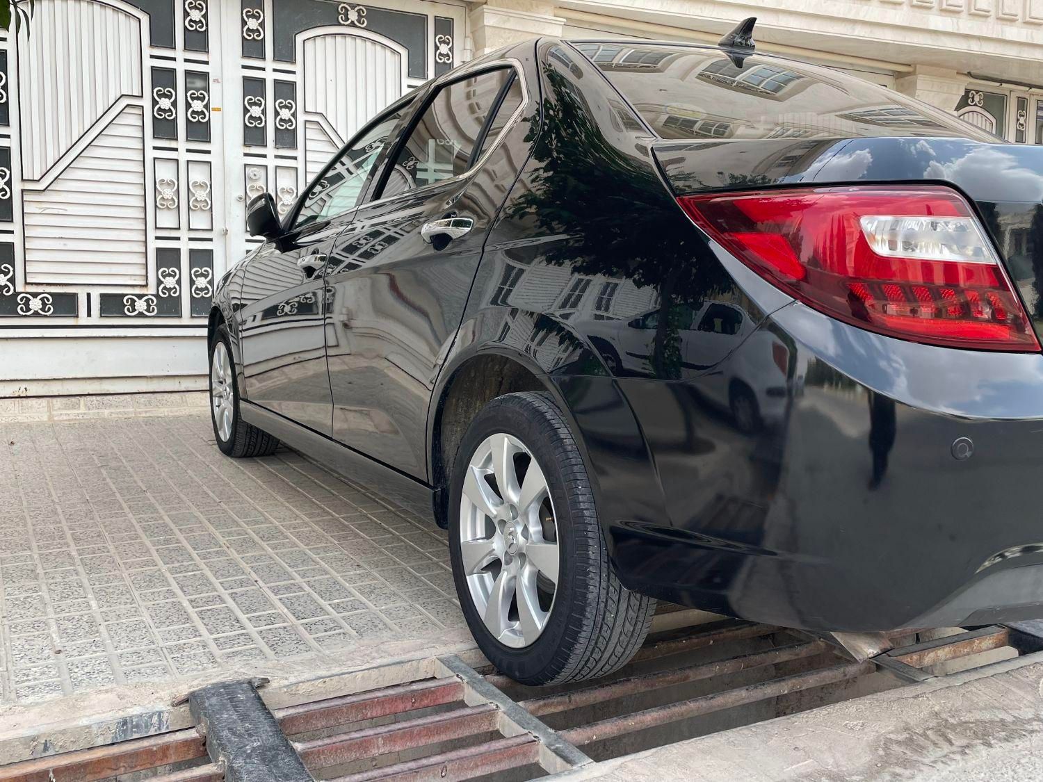 دنا پلاس توربو 6 دنده - 1401