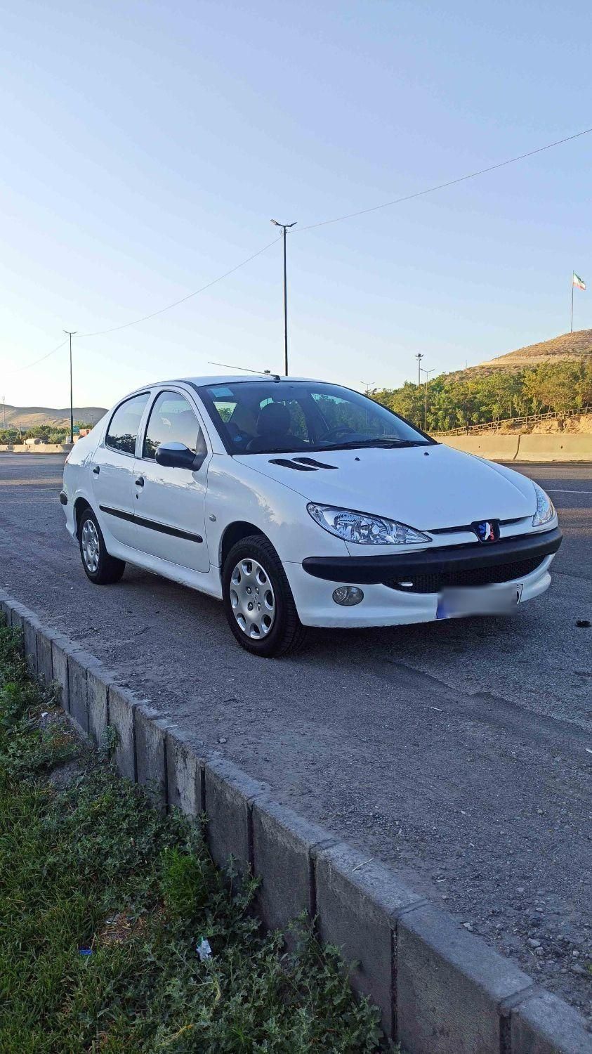 پژو ۲۰۶ صندوق دار v8 - 1396