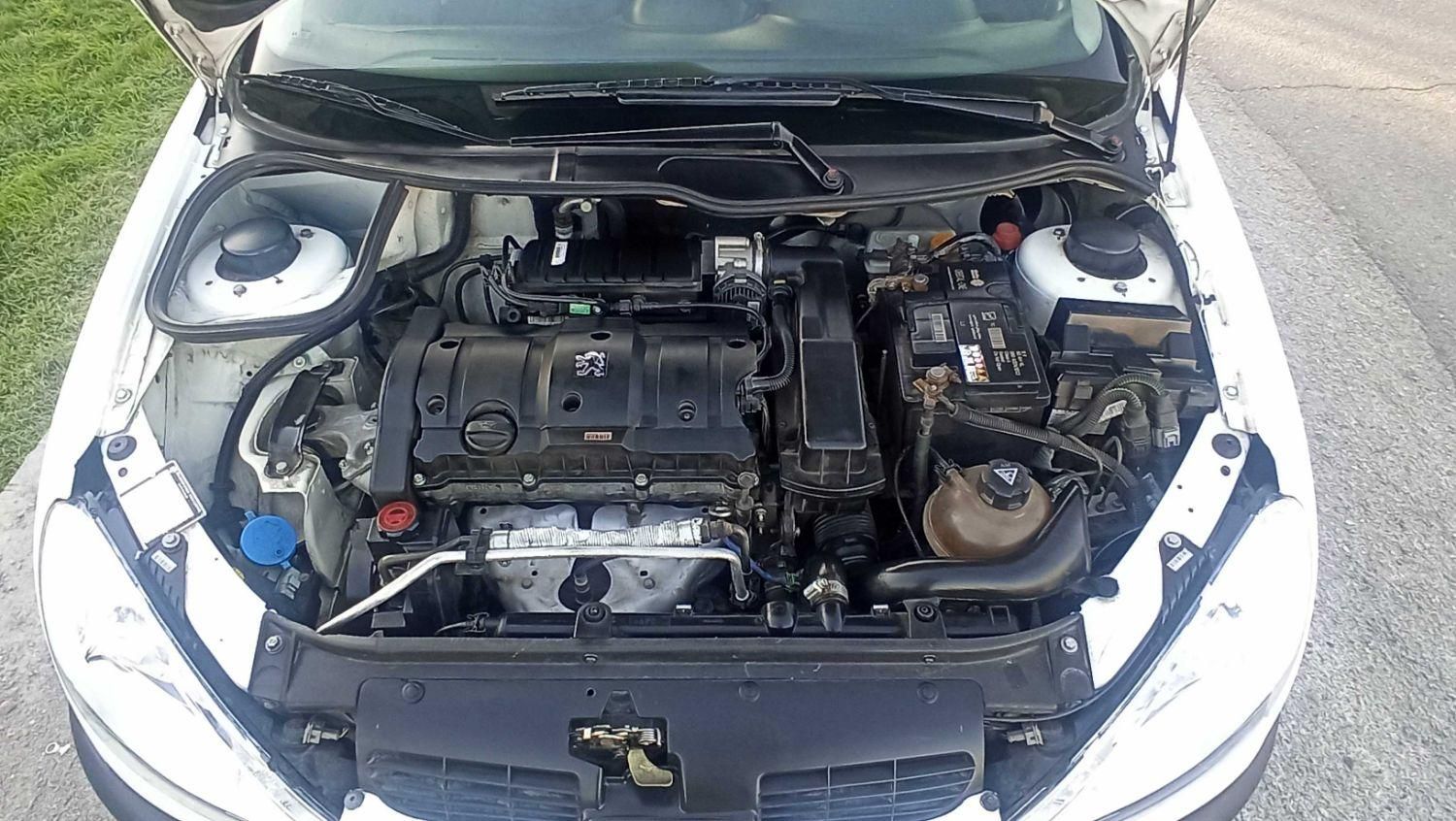 پژو ۲۰۶ صندوق دار v8 - 1396