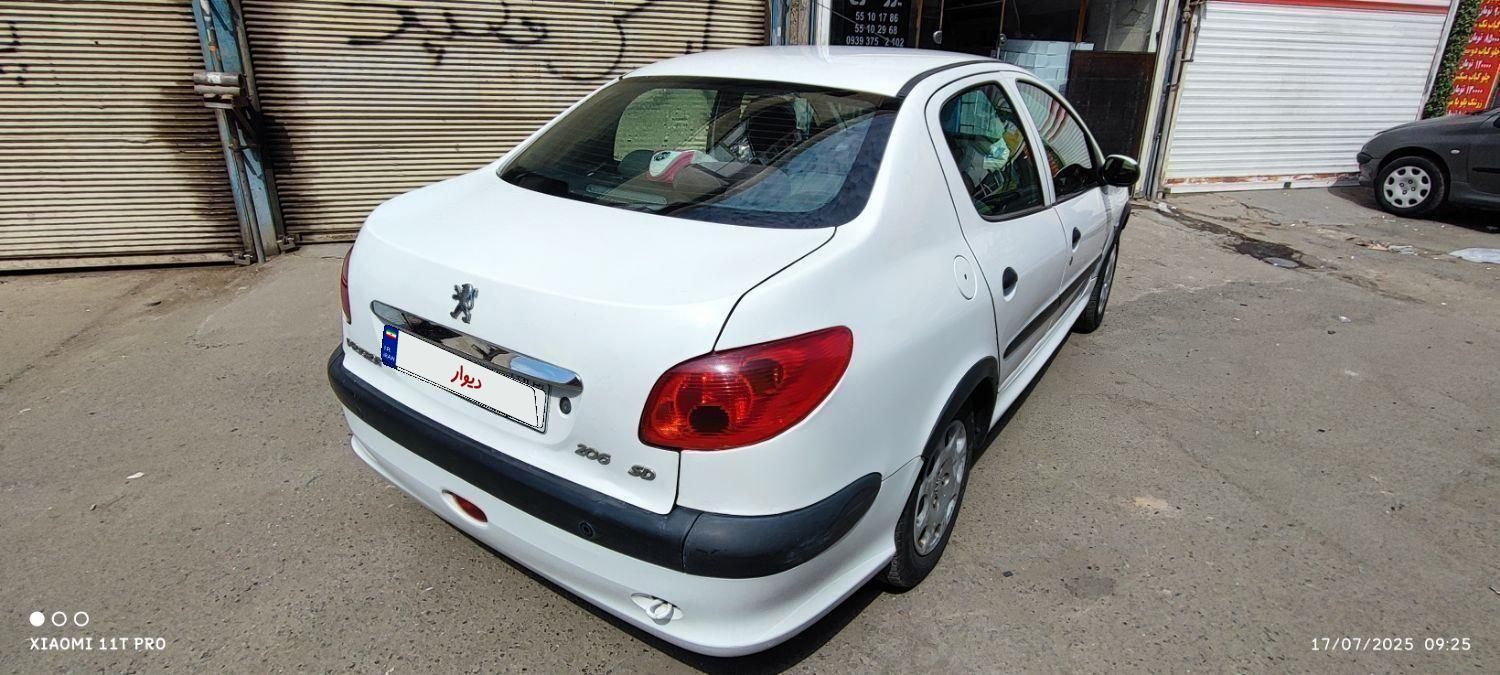 پژو ۲۰۶ صندوق دار v8 - 1394