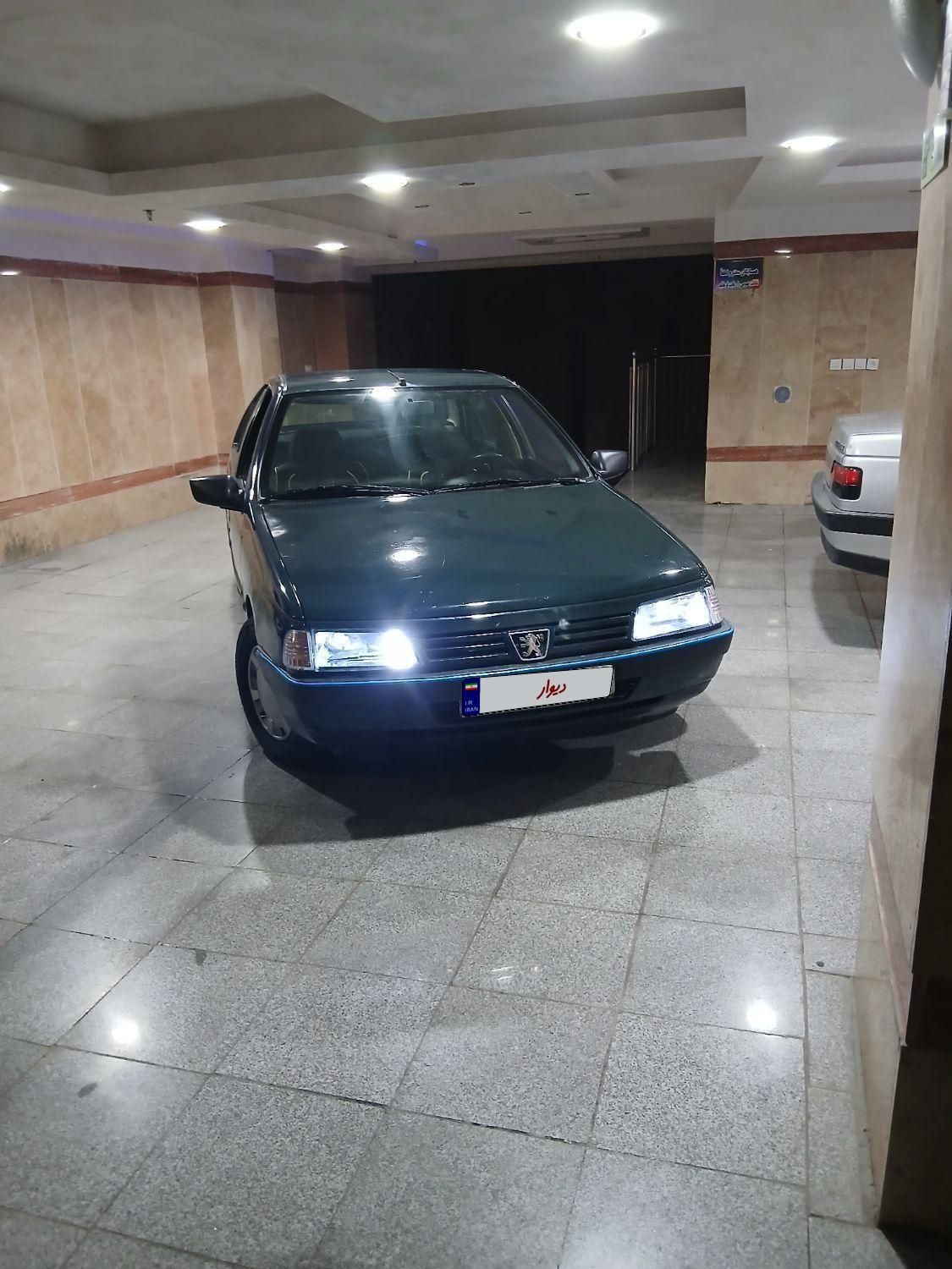 پژو 405 GLX - 1381
