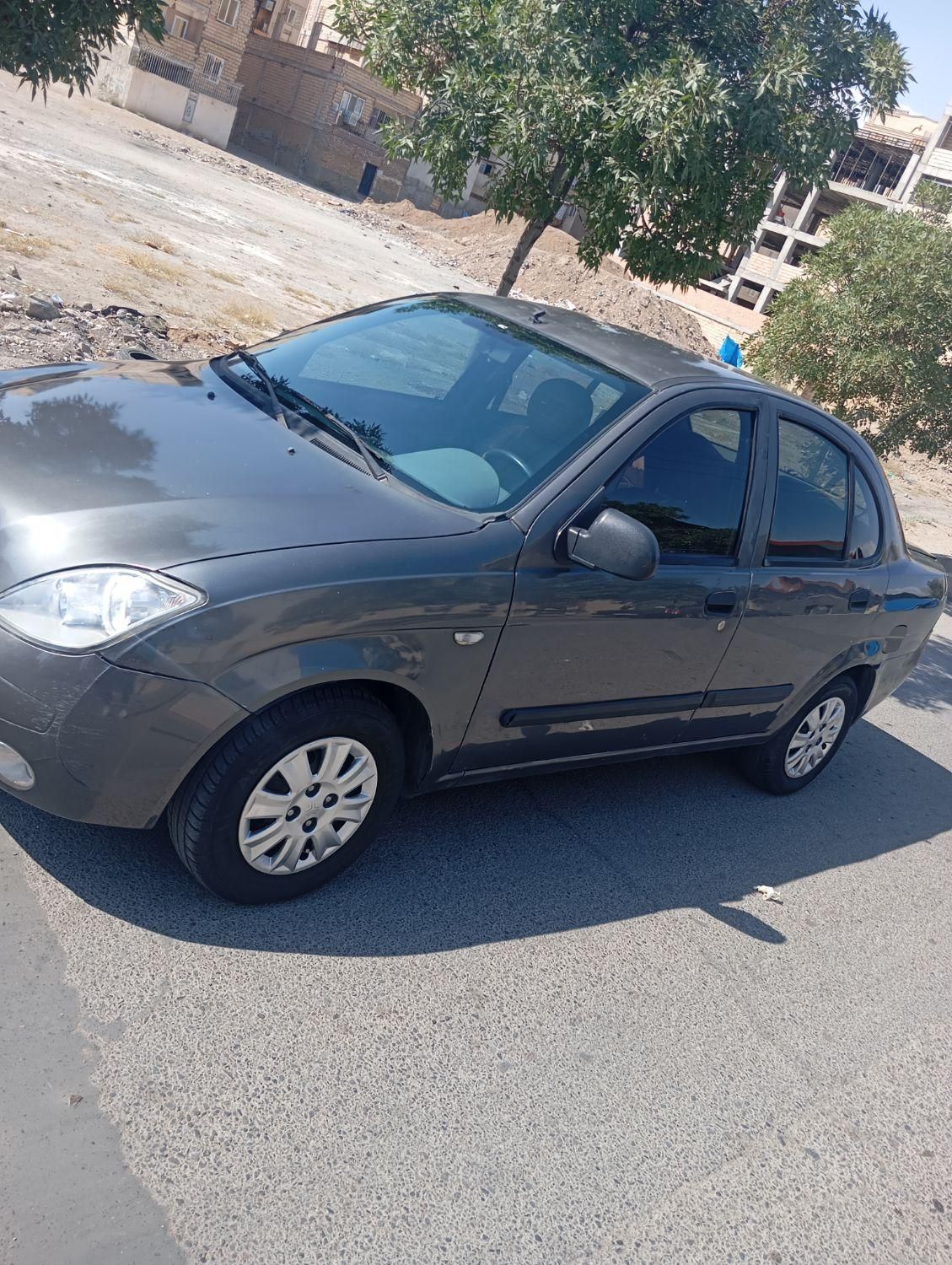 تیبا صندوق دار SX - 1393