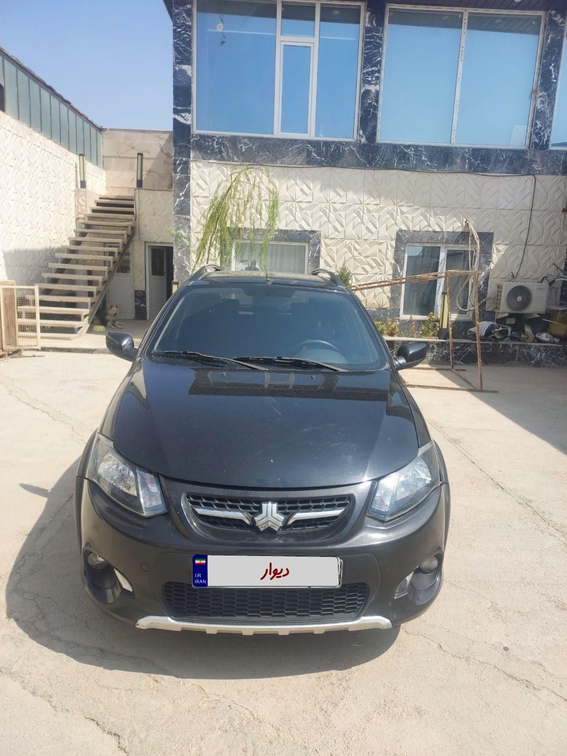 خودرو کوییک، معمولی آگهی ann_19336404