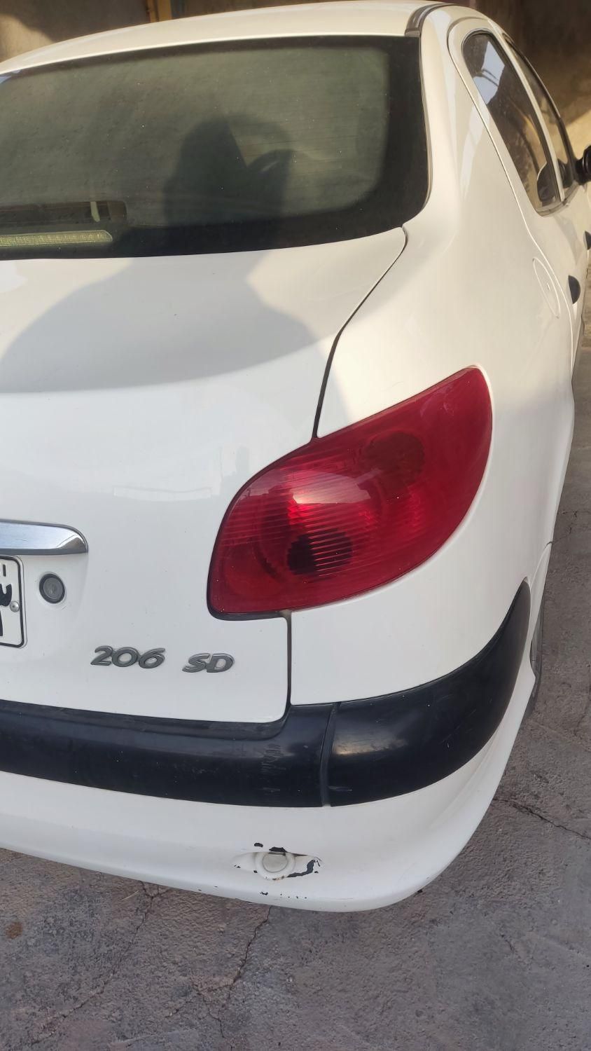 پژو ۲۰۶ صندوق دار v8 - 1390