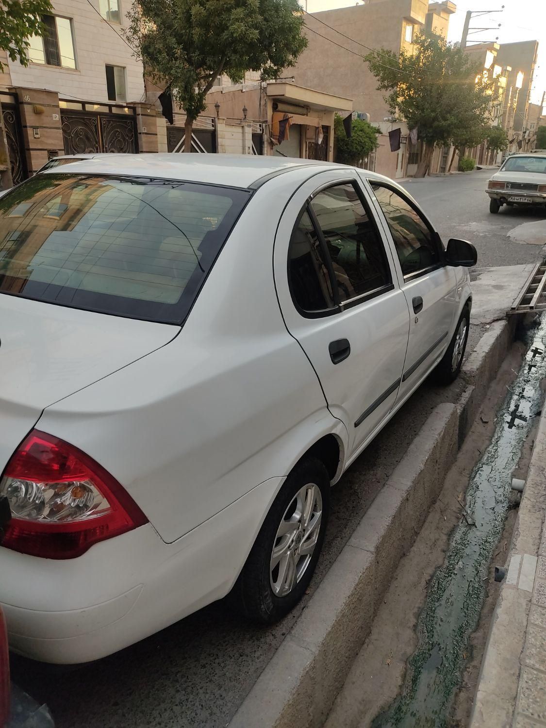 تیبا صندوق دار SX - 1398
