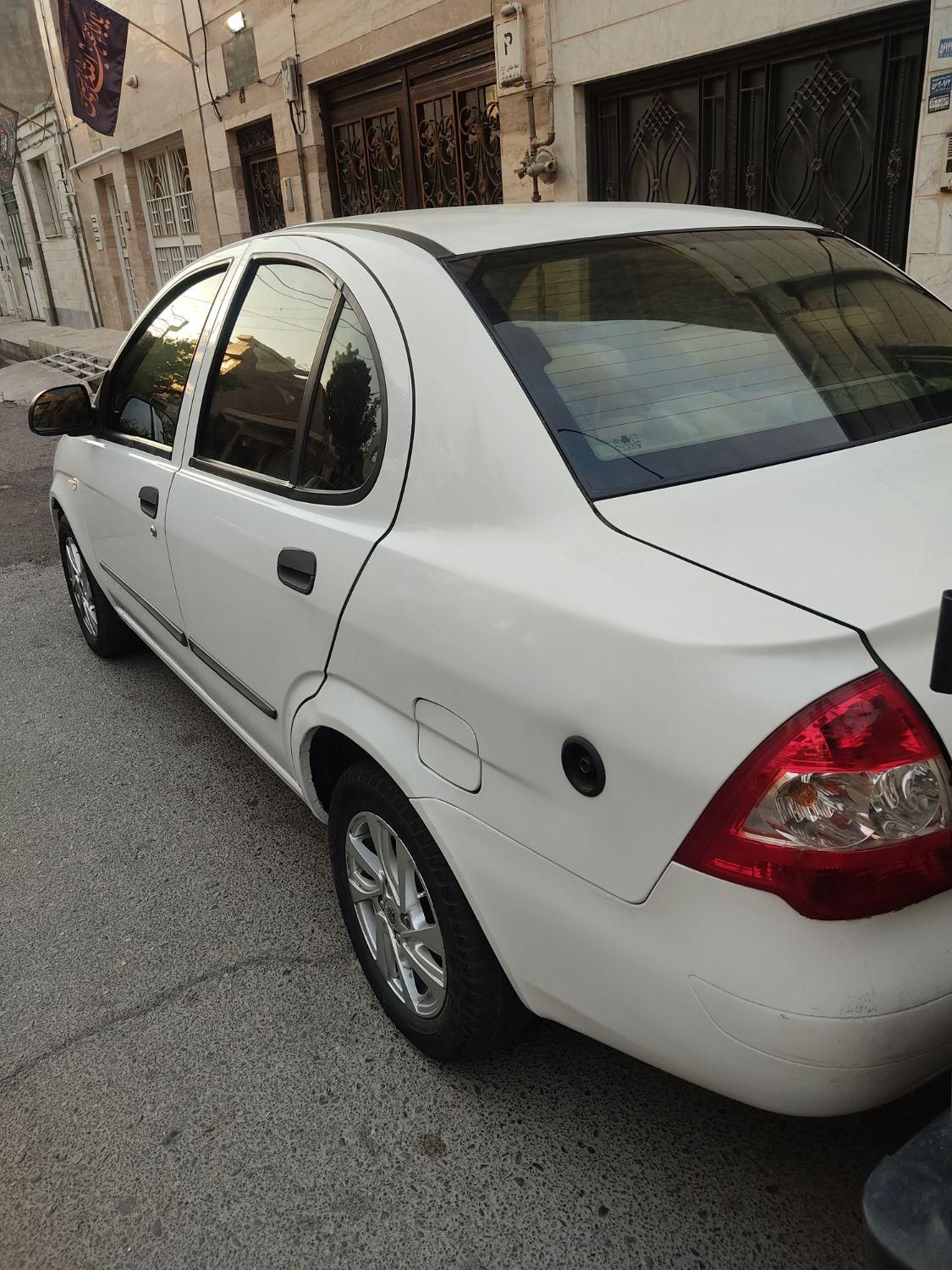 تیبا صندوق دار SX - 1398