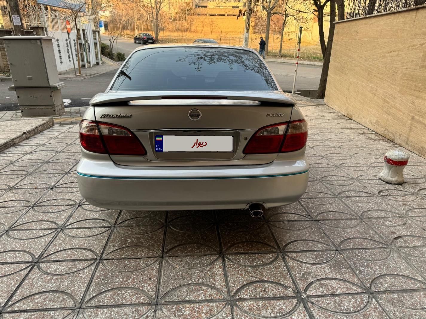 نیسان ماکسیما دنده‌ای - 1381