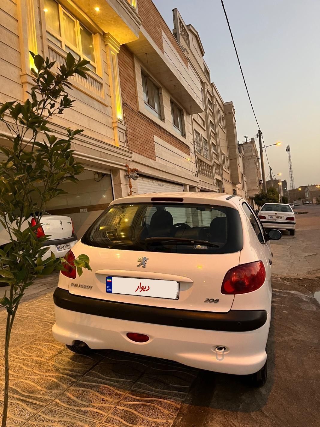 پژو 206 تیپ 2 - 1398