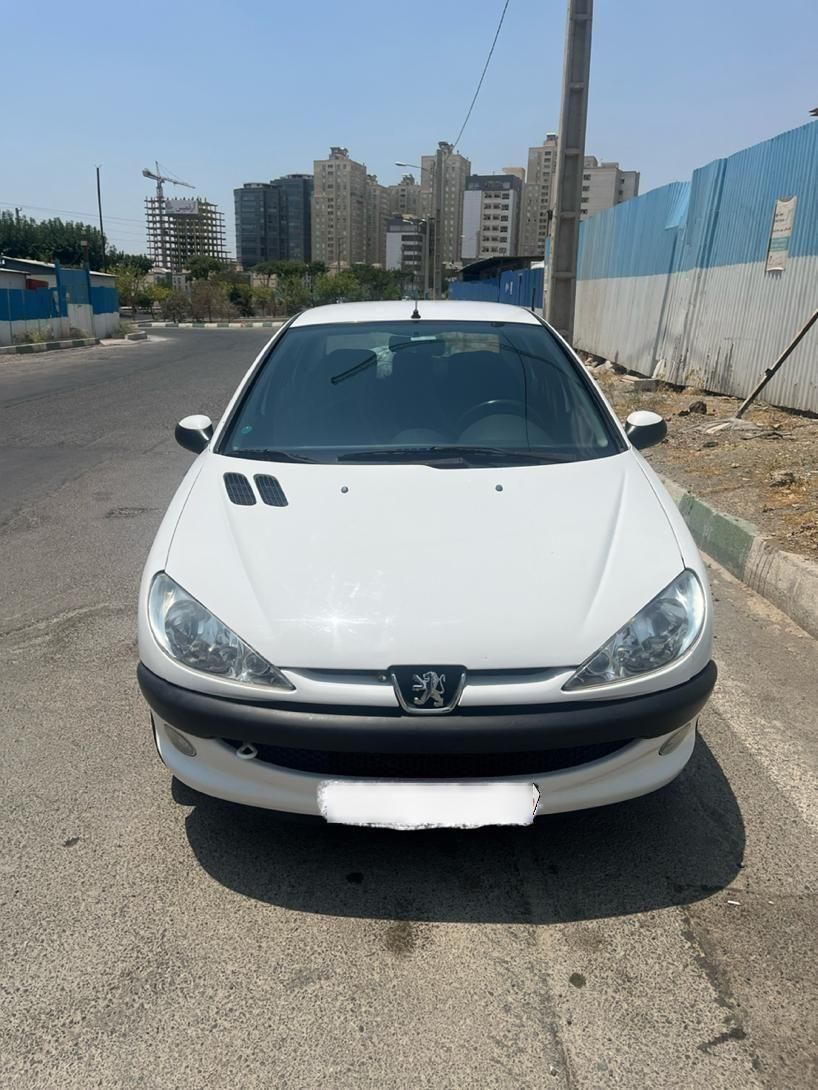 پژو ۲۰۶ صندوق دار v8 - 1399
