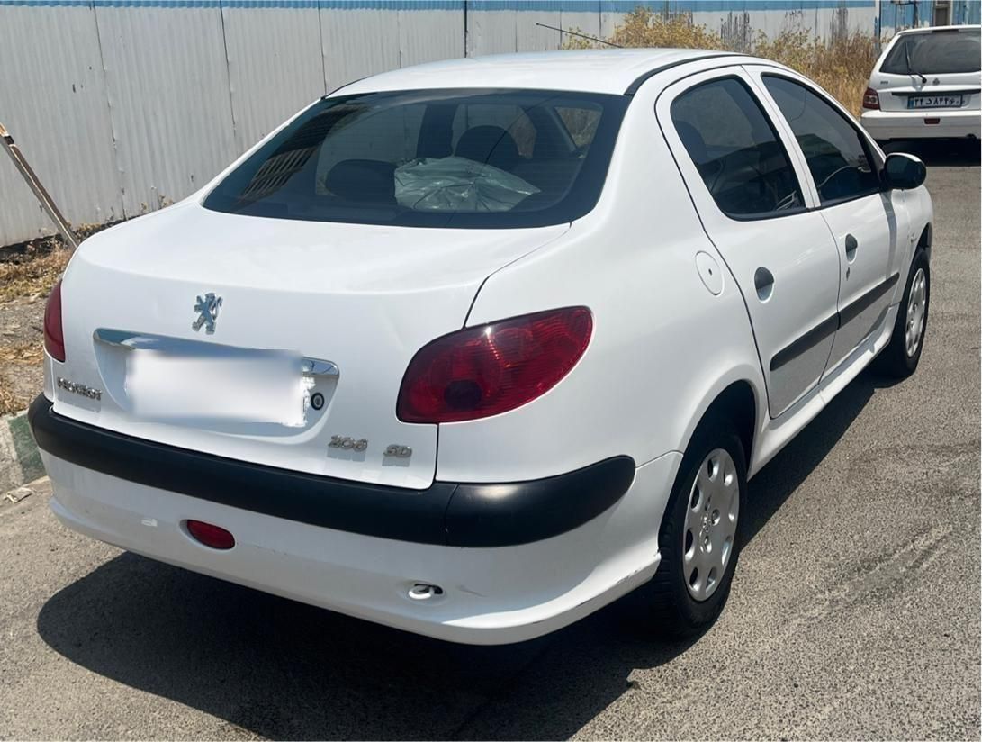 پژو ۲۰۶ صندوق دار v8 - 1399