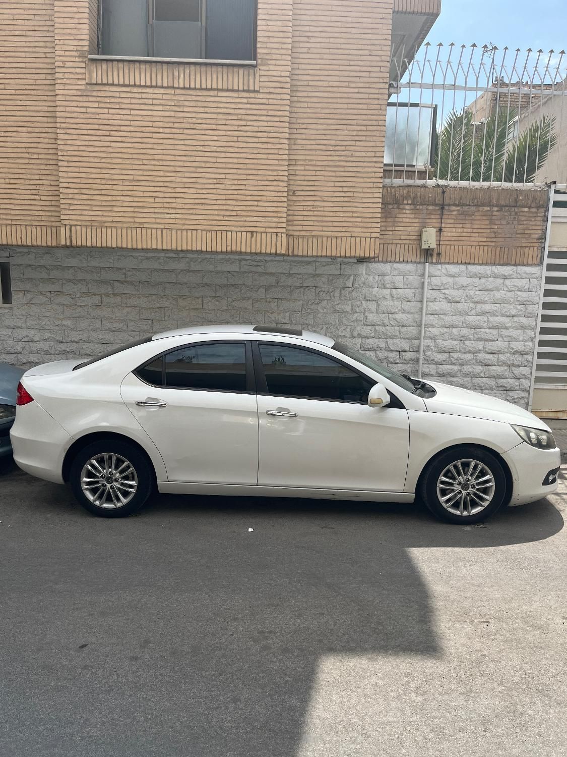 جک J5 اتوماتیک - 1394