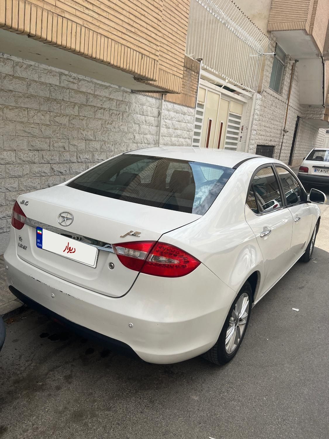 جک J5 اتوماتیک - 1394
