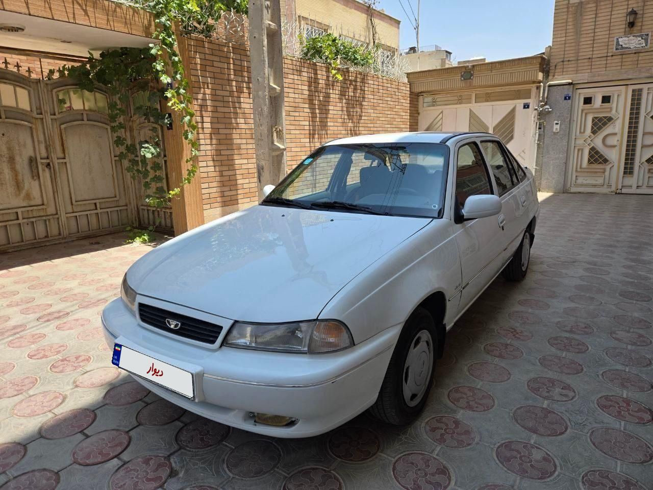 دوو سیلو سدان - 1382