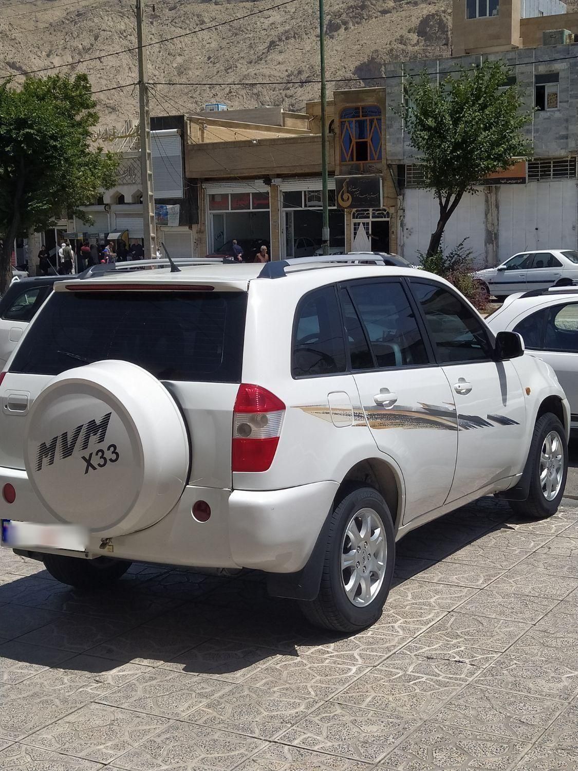 ام وی ام X33 دنده‌ای ساده - 1390