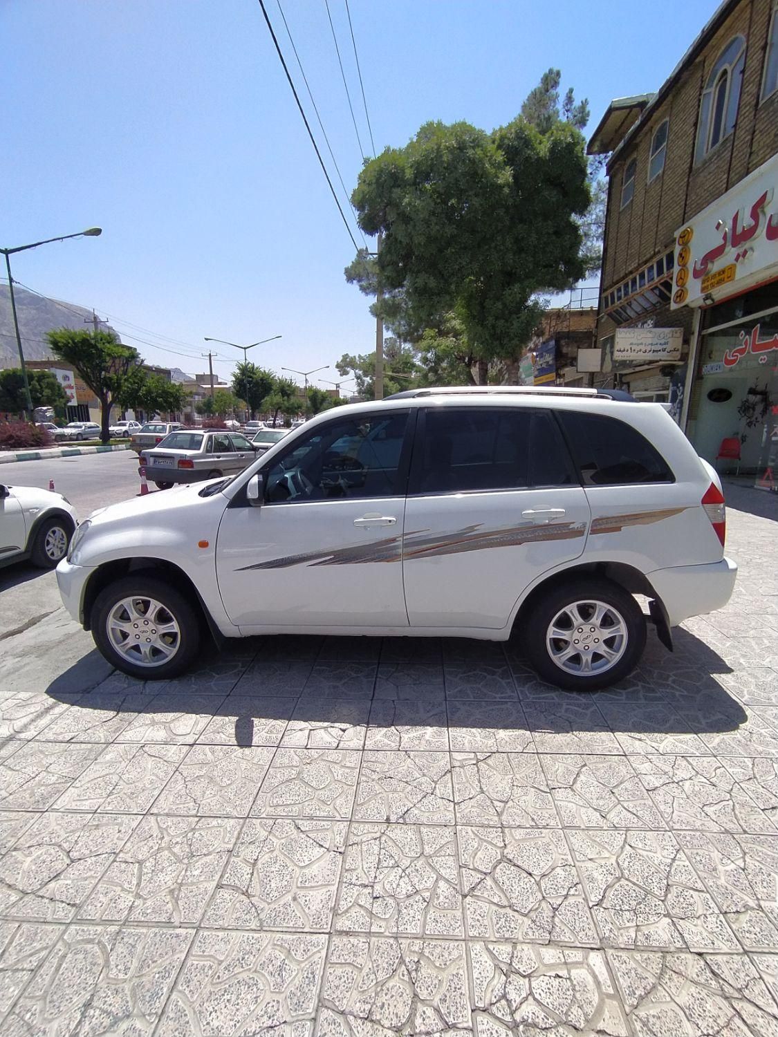 ام وی ام X33 دنده‌ای ساده - 1390
