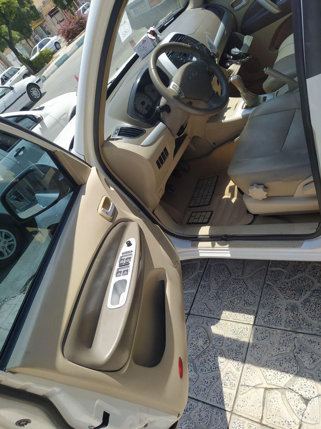 ام وی ام X33 دنده‌ای ساده - 1390