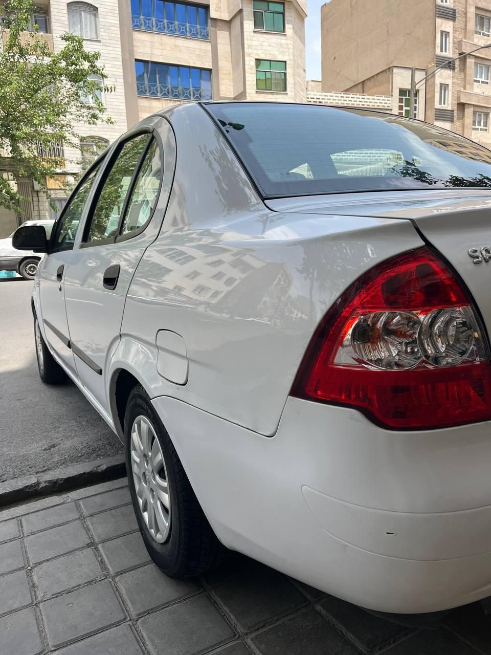تیبا صندوق دار SX - 1400