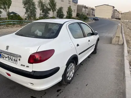 پژو ۲۰۶ صندوق دار v10 - 1389