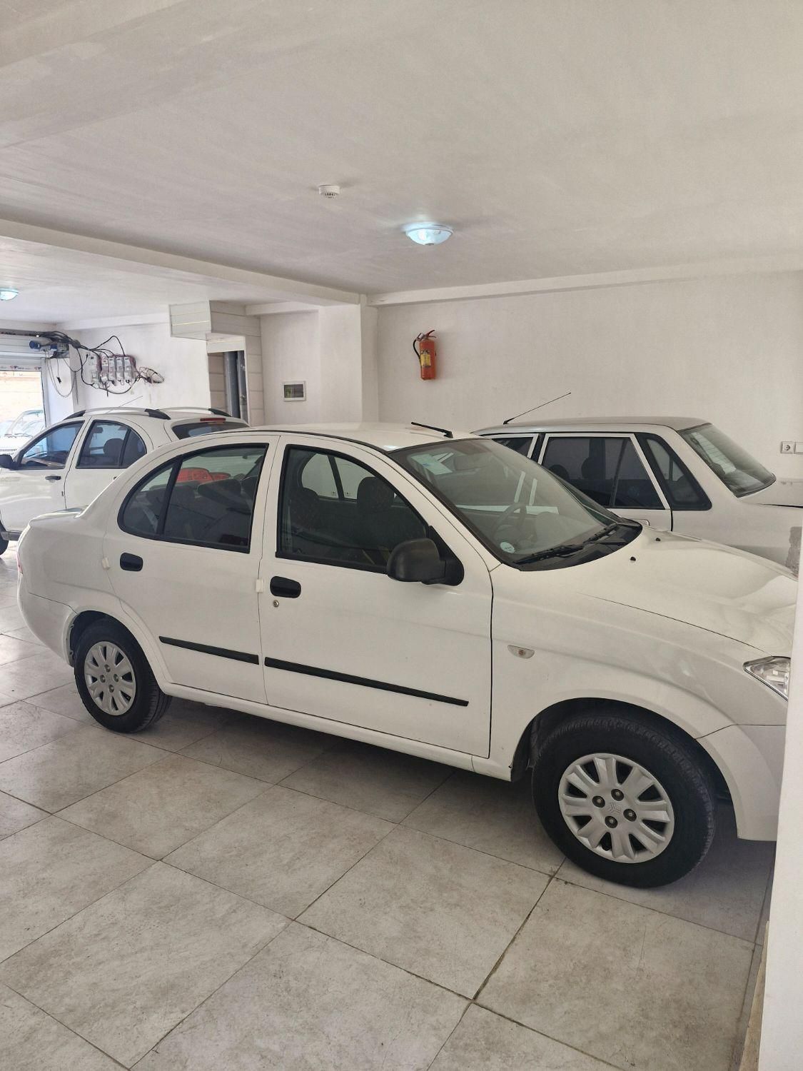 تیبا صندوق دار SX - 1400