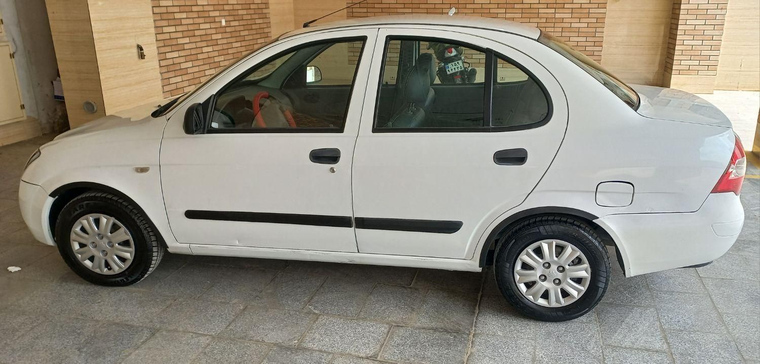 تیبا صندوق دار SX - 1393