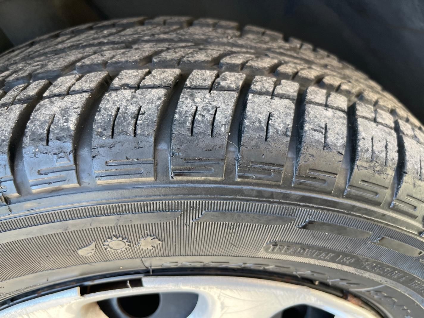 پژو ۲۰۶ صندوق دار v8 - 1395