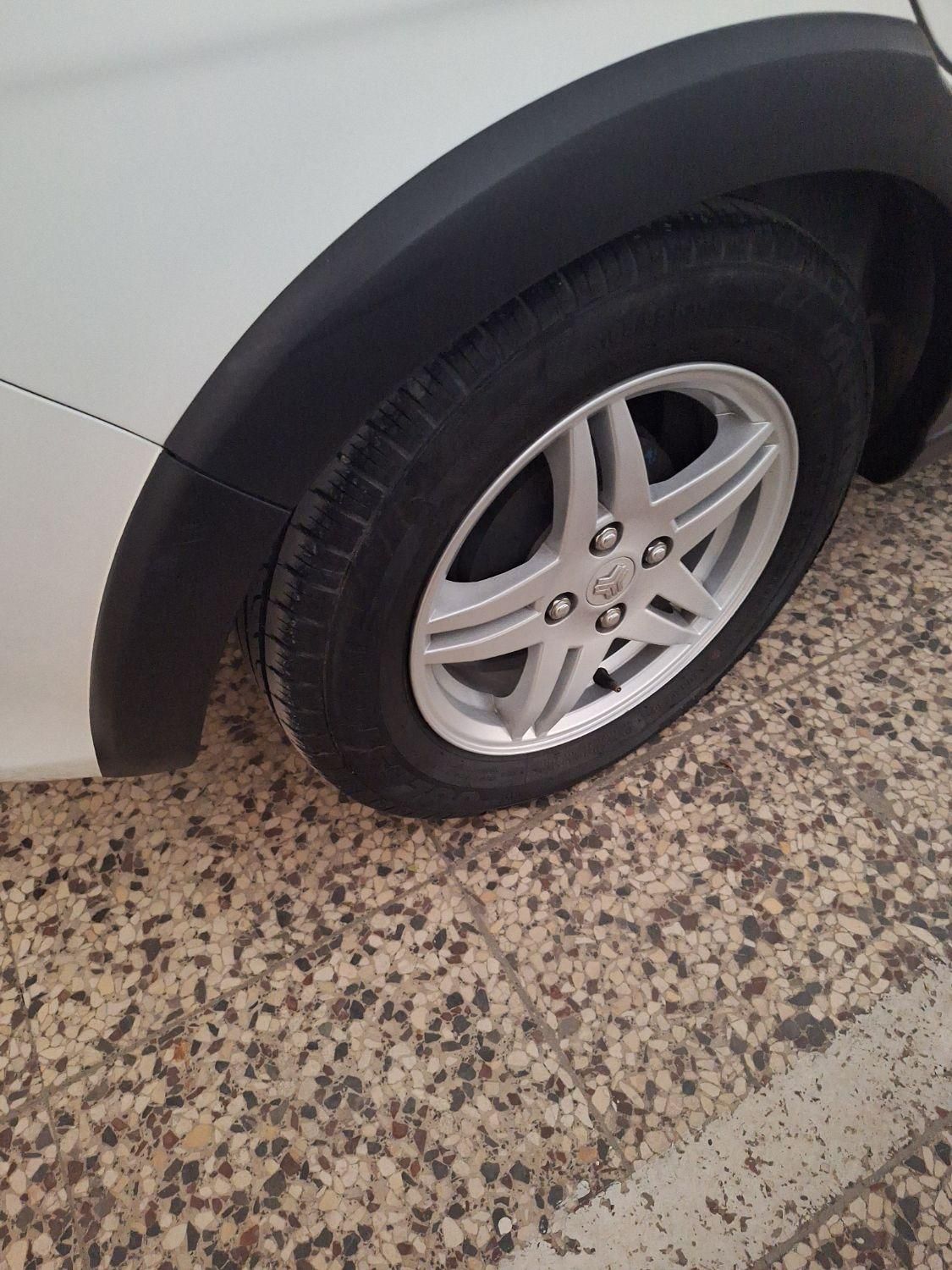 کوییک R دنده‌ای - 1400