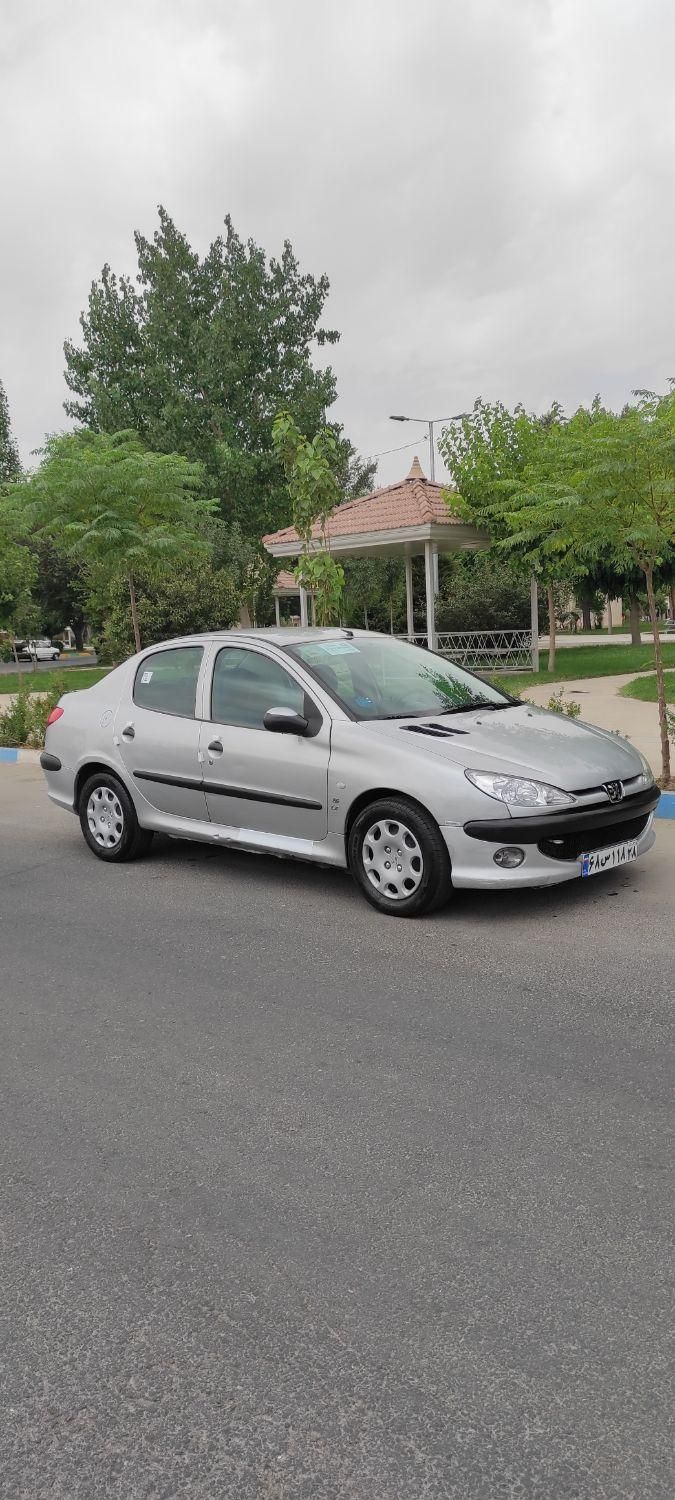پژو ۲۰۶ صندوق دار v8 - 1385