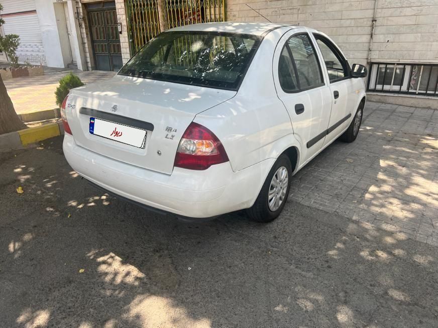 تیبا صندوق دار SX - 1392