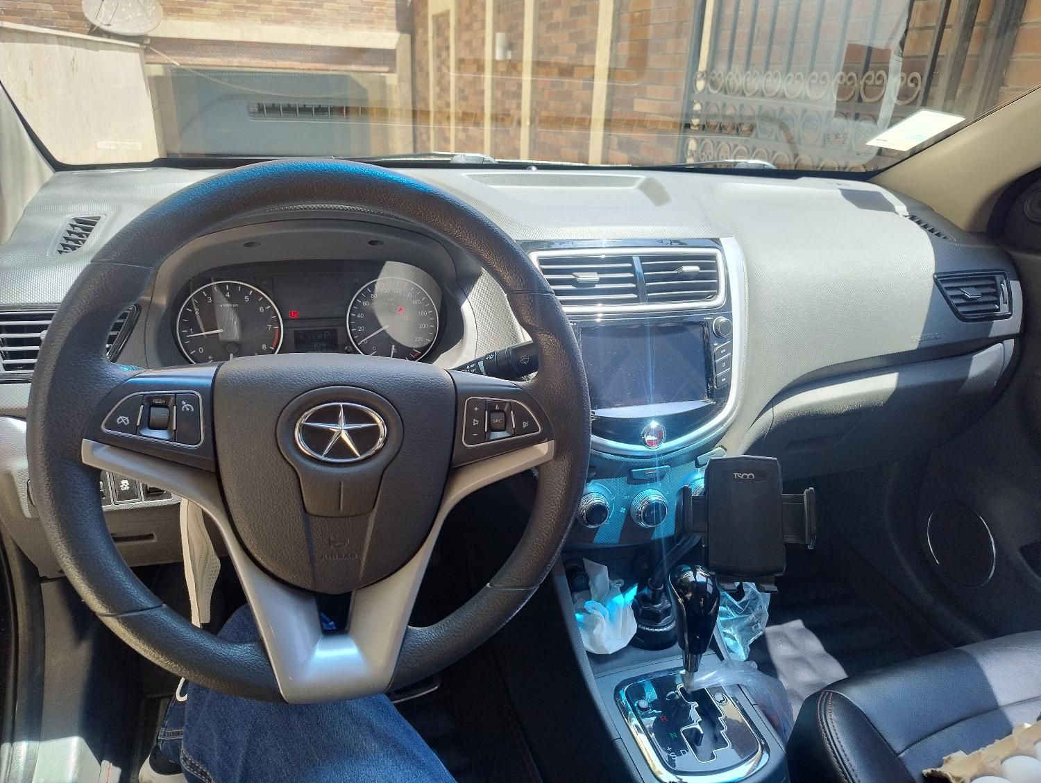 جک J4 اتوماتیک ساده - 1402