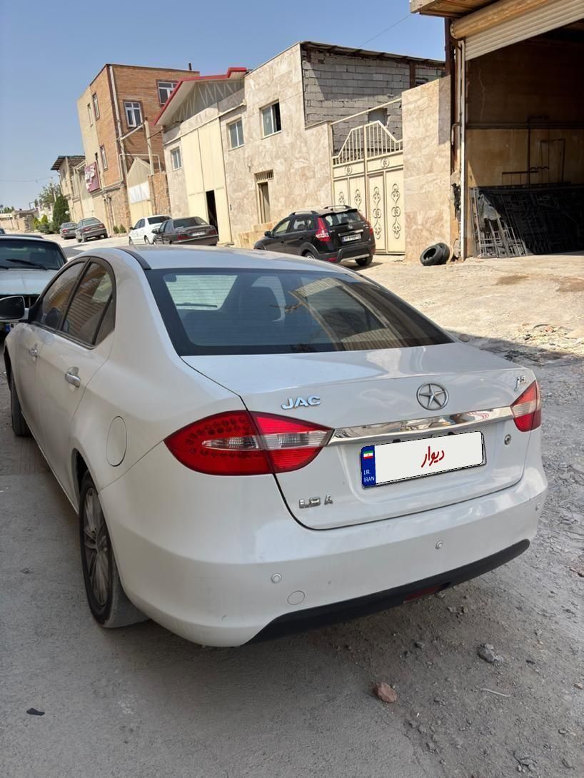 جک J5 اتوماتیک - 1394