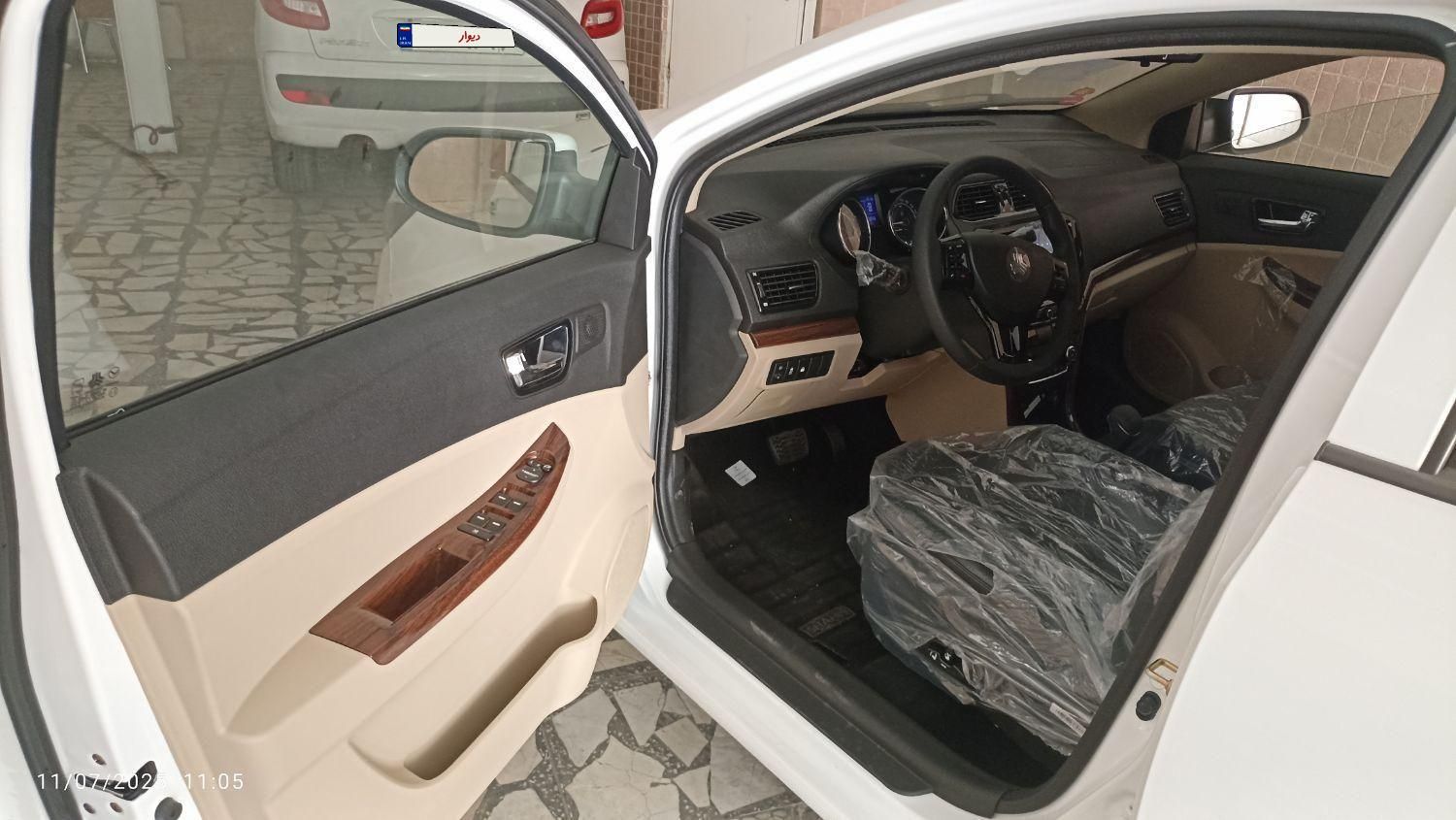 شاهین پلاس پلاس AT6 - 1404