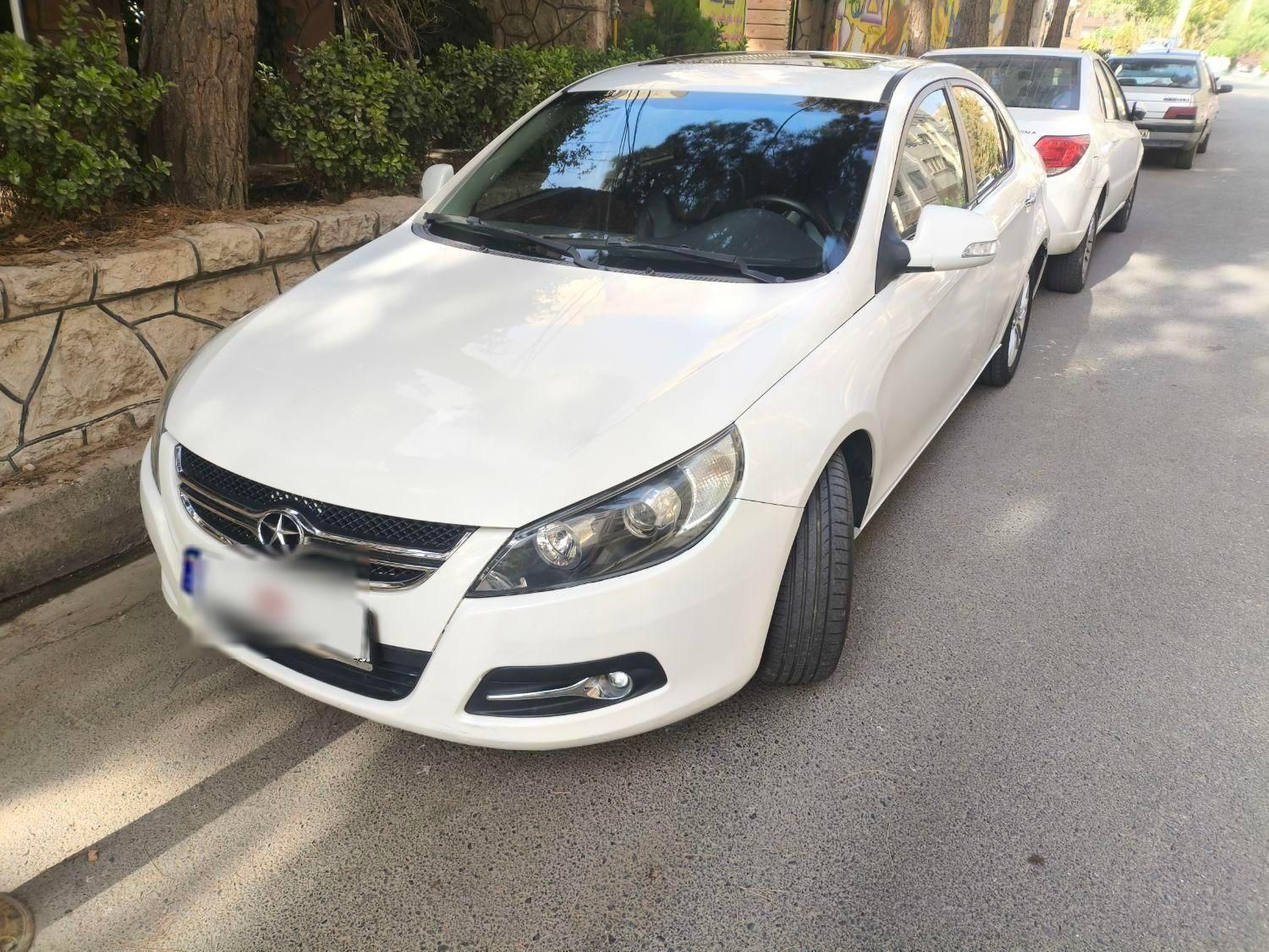 خودرو جک، J5 آگهی ann_19340149