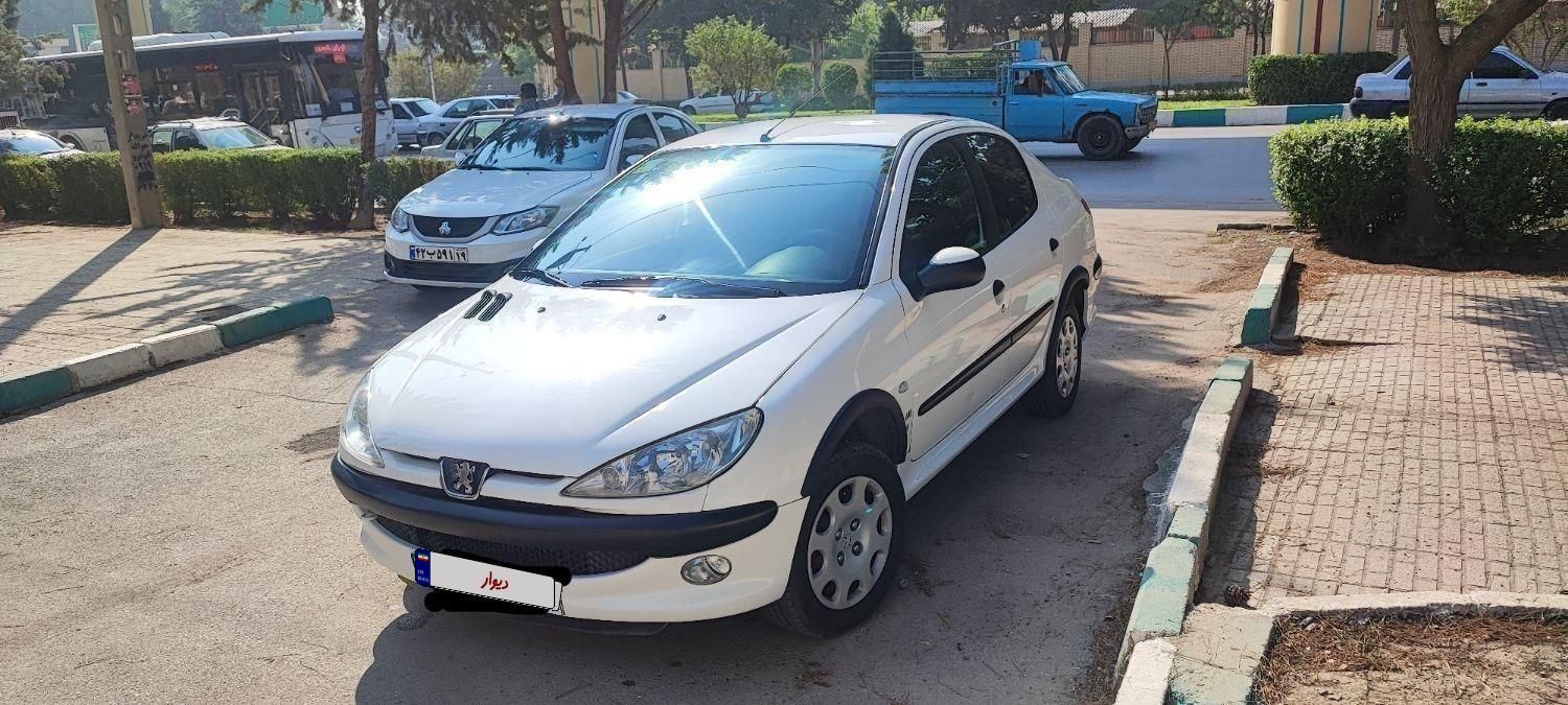 پژو ۲۰۶ صندوق دار v8 - 1391