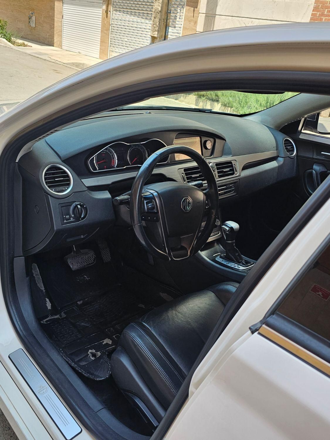 ام جی 6 لیفت بک GT فیس قدیم - 2015